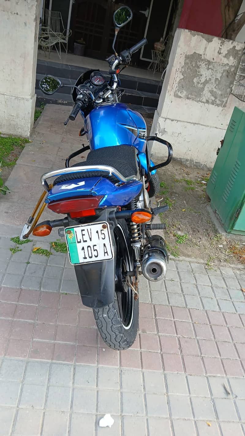 Yamaha YBR 125 | Model 2015 | TOTAL GENIUN 2