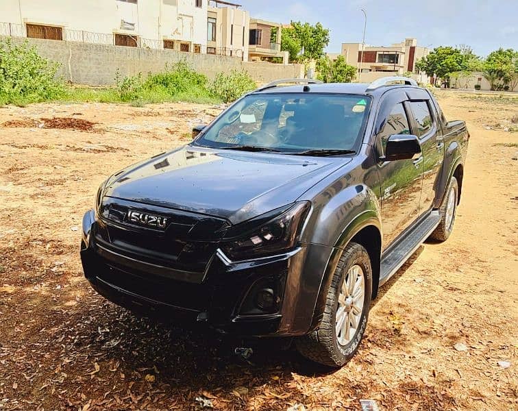 Isuzu D-Max V-Cross 2022 5