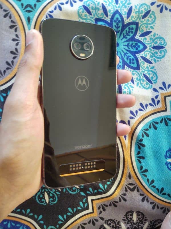 Moto Z3 Force 1