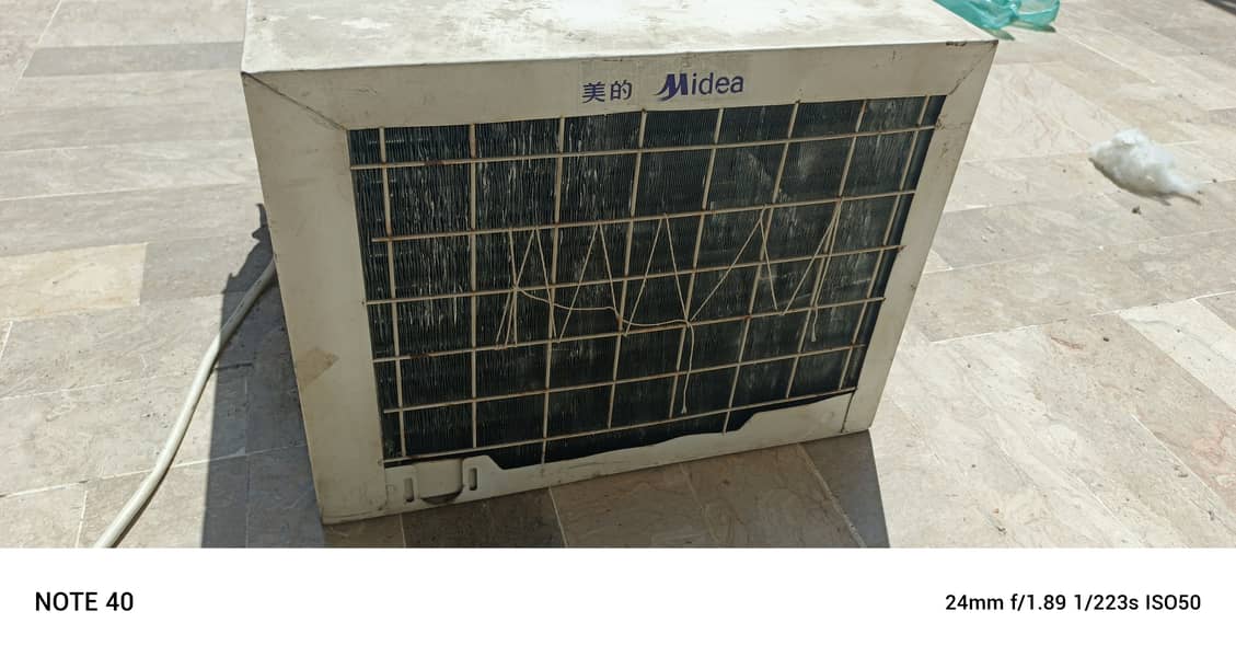 Window ac use 0.75 Ton 3