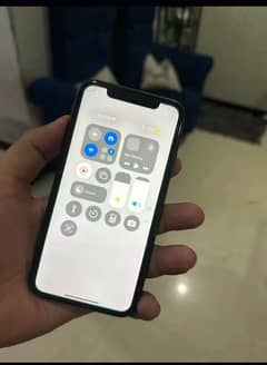 iPhone 11 64 gp hai water pack