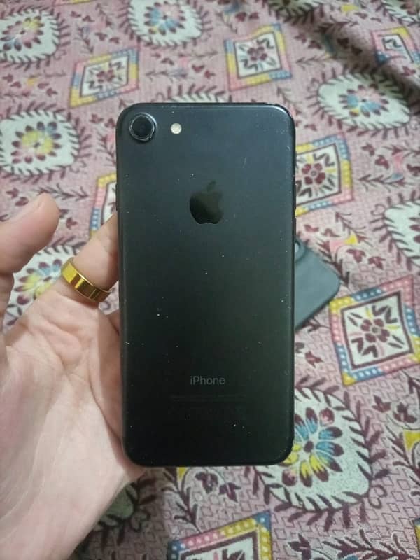 iPhone 7 /128gb 2