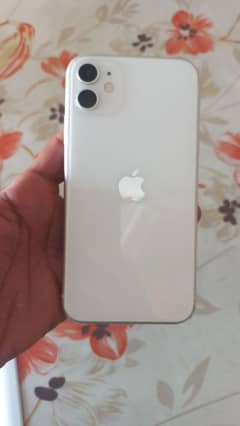 iPhone 11 64 GB factory unlock 84 BH water pack