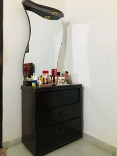 Dressing Table for Sale