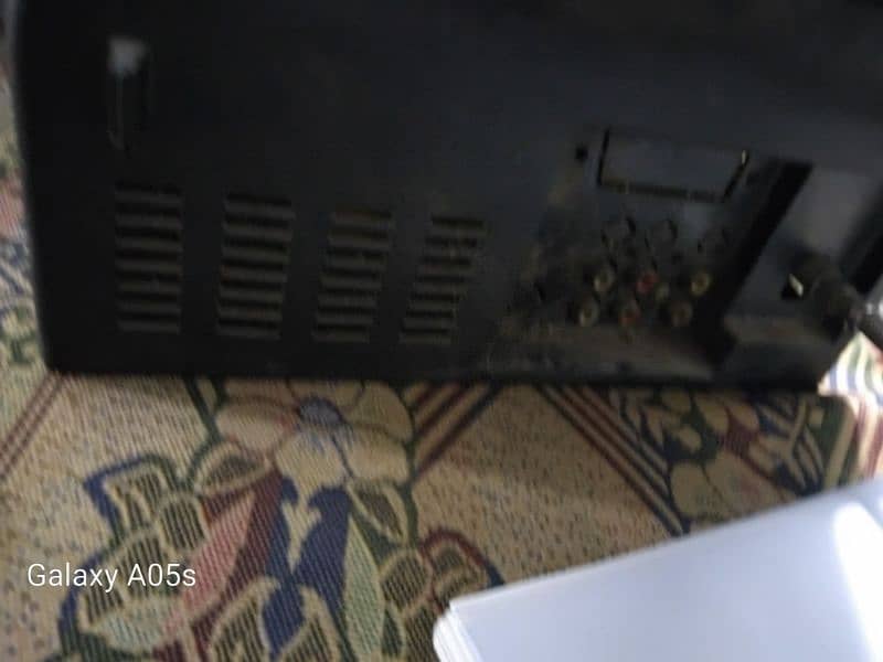 LG tv good working condition urgent sale 4