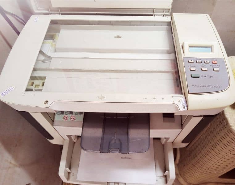 HP Laserjet 1