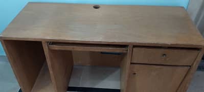 I am sale computer table very good condition