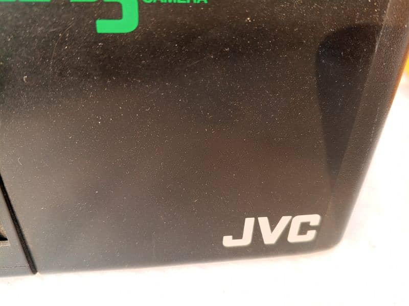 like new video camera jVC 2