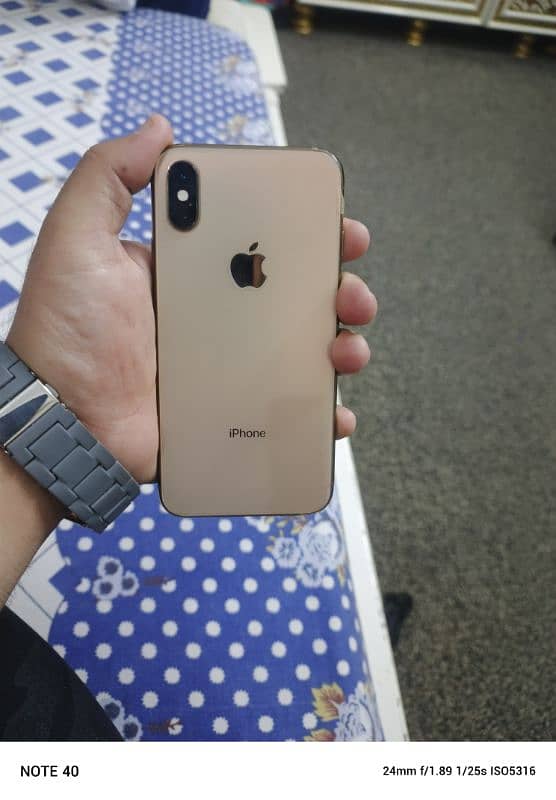 Iphone xs Gold 0