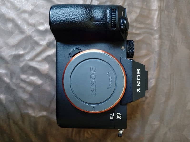 Sony A 7 3 body 10/10 6