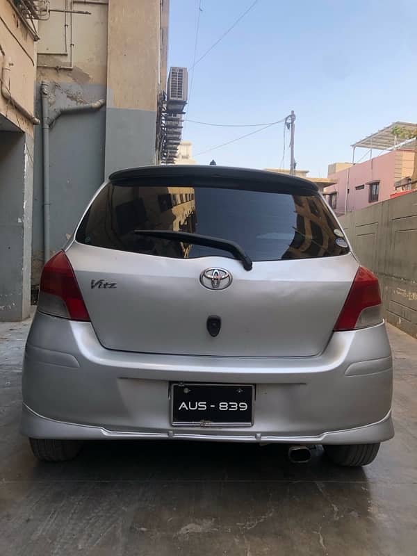 Toyota Vitz 2008 3