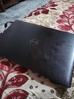 Dell Precision 5530 Core i9 8950hk,quadro p2000 gpu