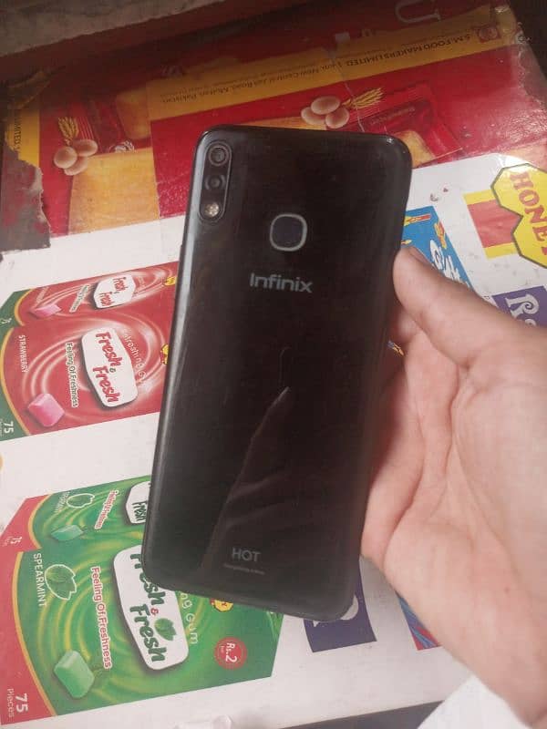 Infinix hot 8 lite 1