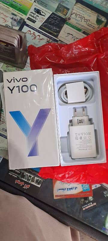 ViVO y100 8/256 3