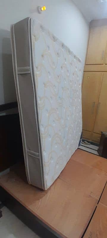 Full size spring mattress 8