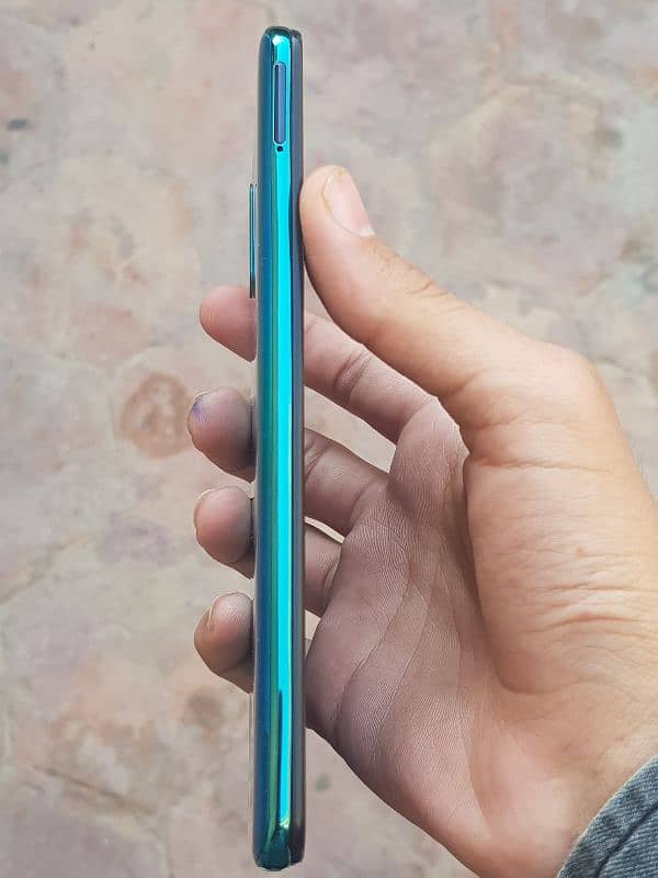 Samsung Galaxy A30s 6