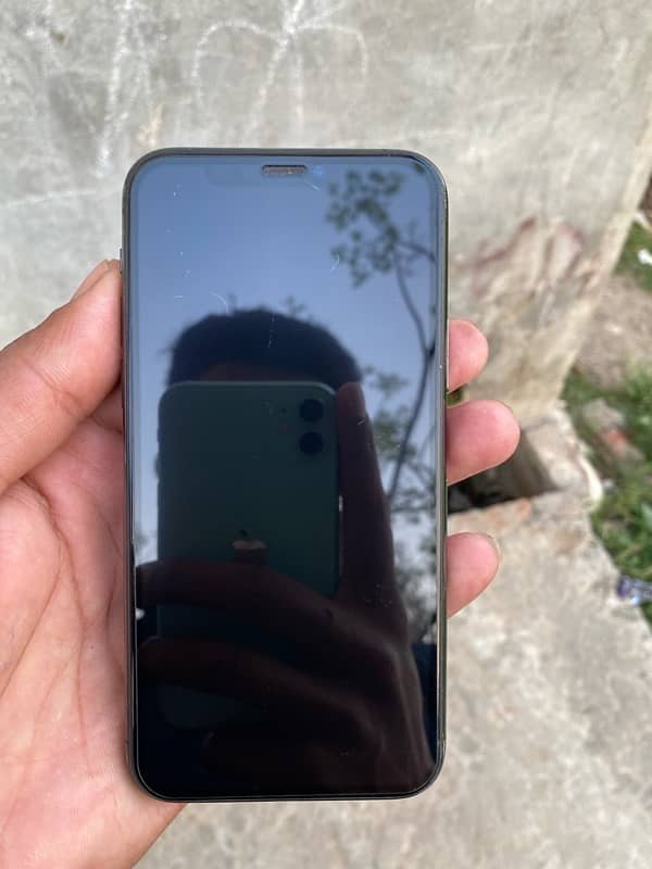 iphone 11  pro 256 gb factory unlock 2