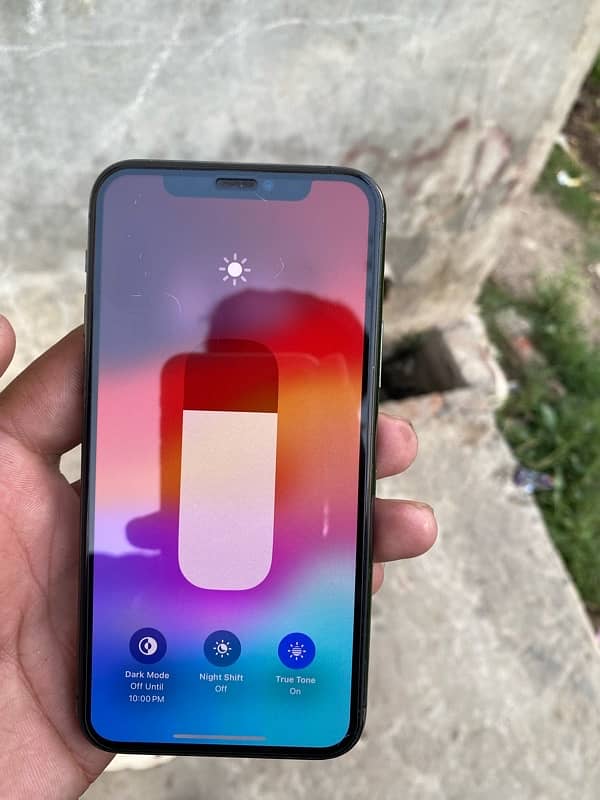 iphone 11  pro 256 gb factory unlock 4