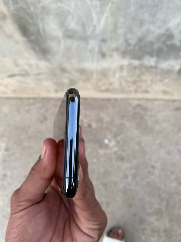 iphone 11  pro 256 gb factory unlock 9