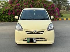 Daihatsu Mira 2011