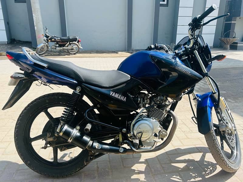 YAMAHA YBR 125 1