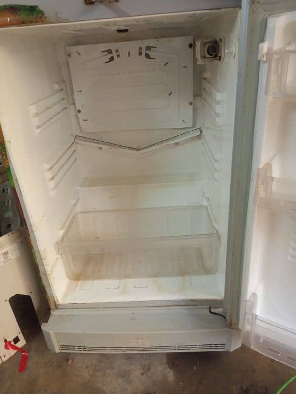 PEL Refrigerator 2