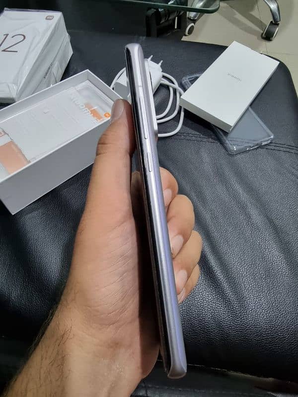 xiaomi 12 official PTA approved 12/256 with all accessories 5