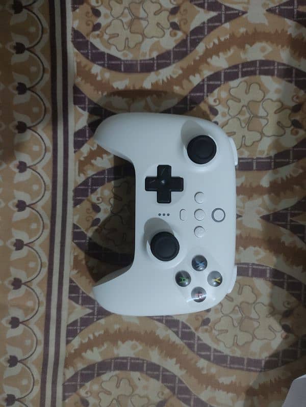 8bitdo Ultimate 2.4 Gaming Controller 3