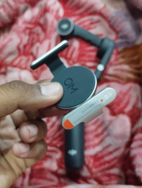 DJI OSMO Mobile 6 Gimbel 1