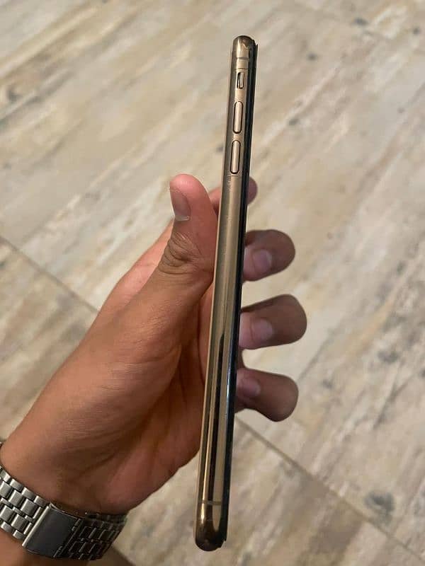 Iphone XS max mint condition 1