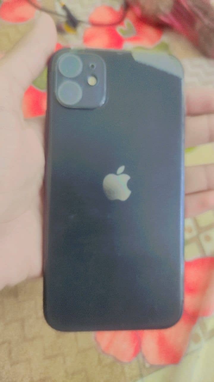 Apple iPhone 11 3