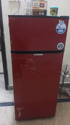 Dawlence refrigerator in excellent condition