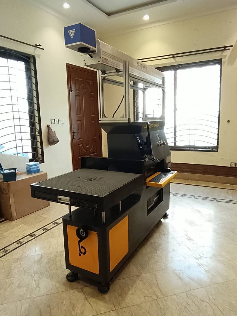 Co2 Laser Marking and Engraving Machine with Galvo Head 0