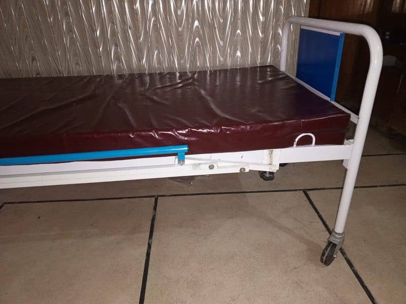 patient bed with mattress 0