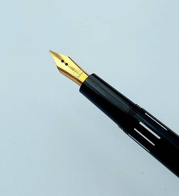 Rotring Renaissance Fountain Pen with OB Nib, Made in Germany 1