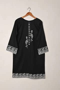 chic black linen embroidered round neck shirt ,Free home deilevery