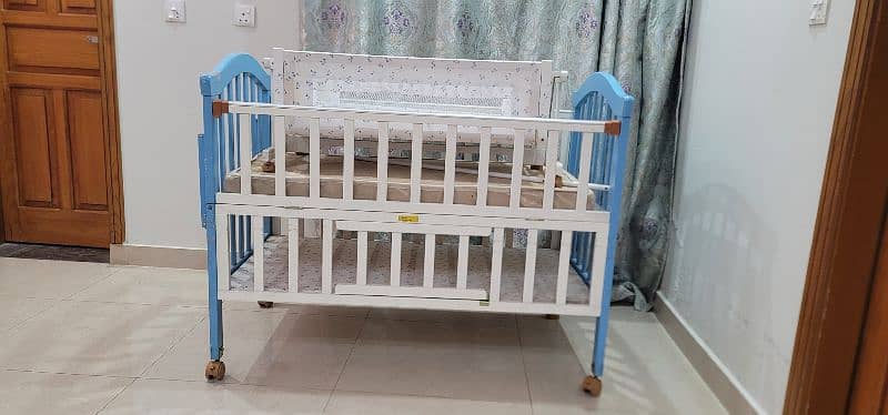 Baby Cot for sale 3