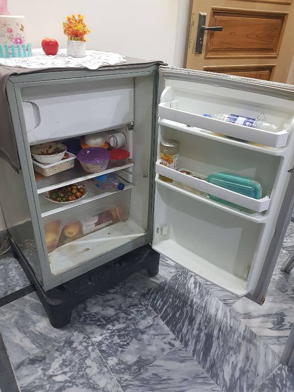 Bedroom Refrigerators +Freezer 5