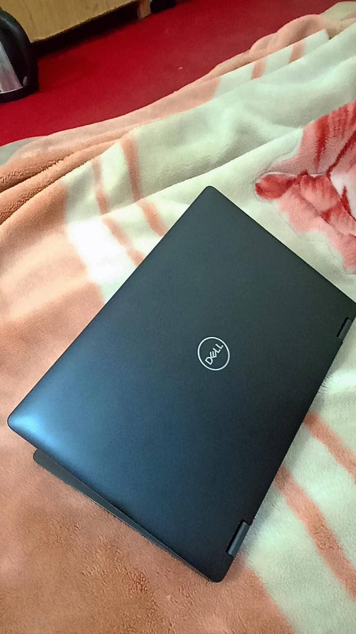 LAPTOP 4