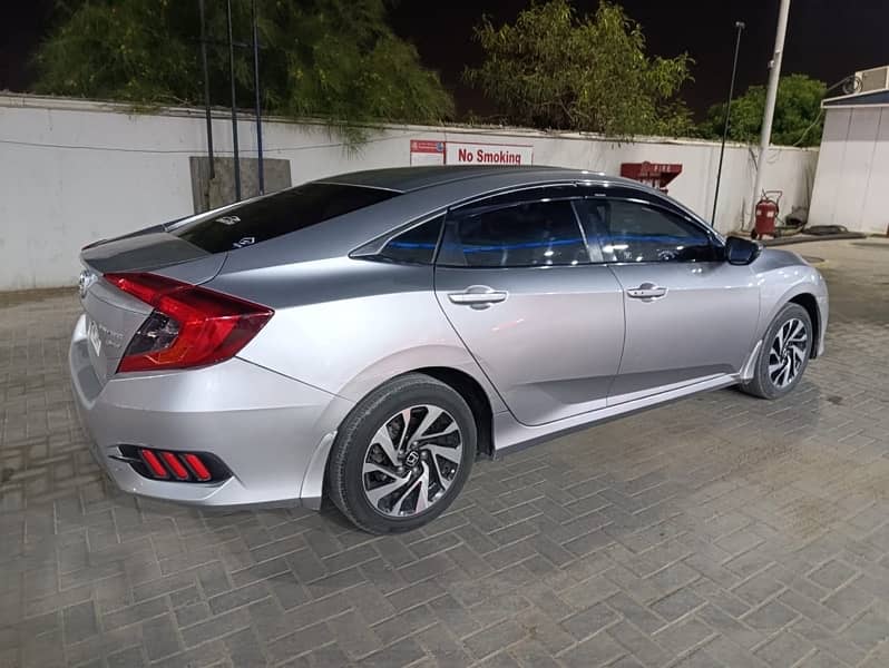 Honda Civic Oriel 2018 ug 4