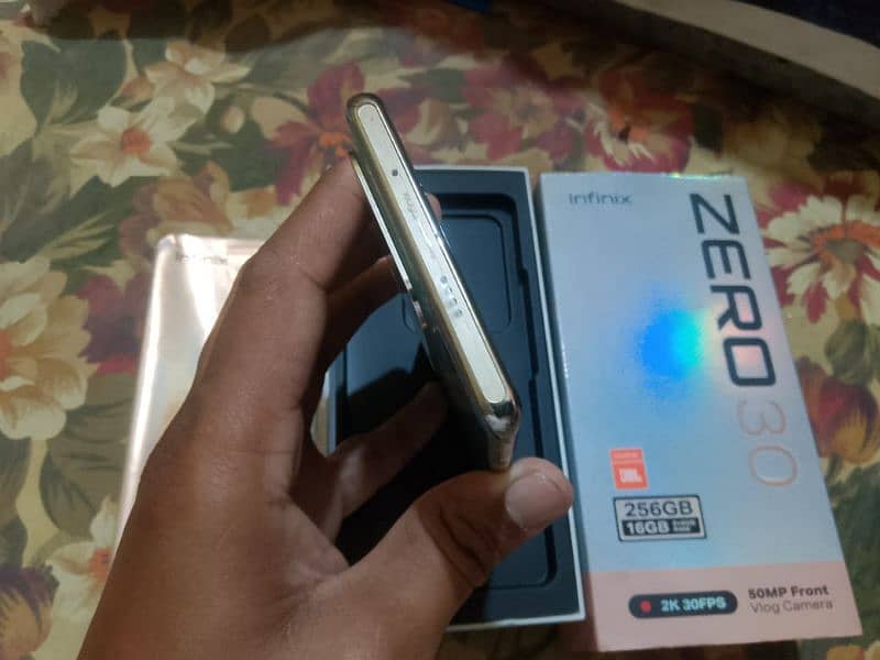 Infinix Zero 30 2