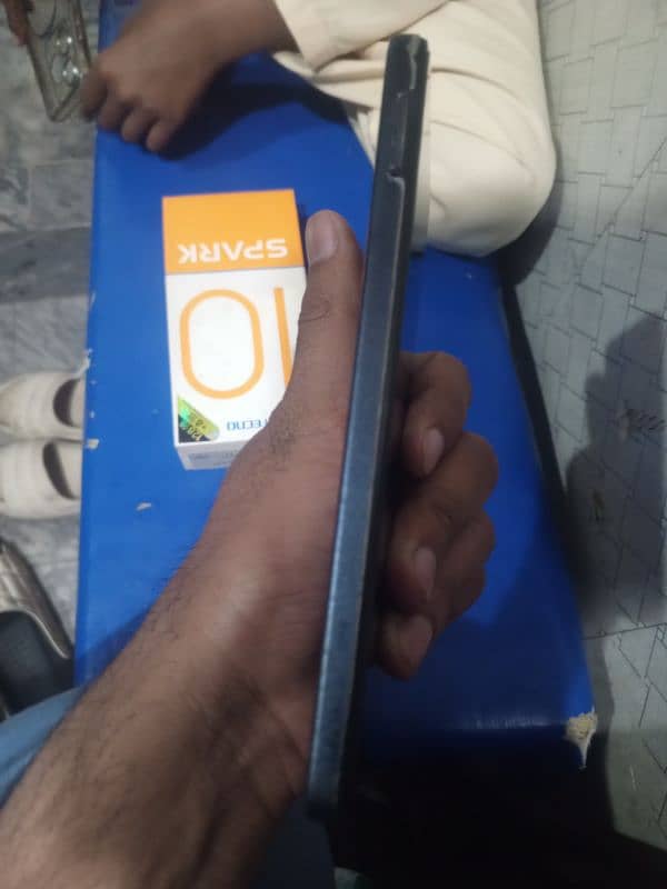 Tecno spark 10 6