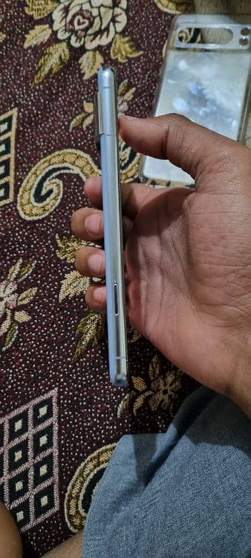 google pixel 8 pro 0 3 1 1 0 6 8 7 6 7 4 2