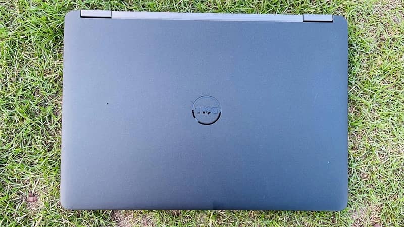 Dell Latitude E7270 4