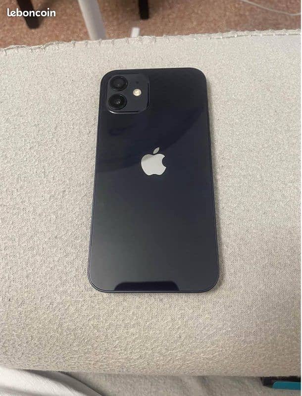 Iphone 12 Black 0