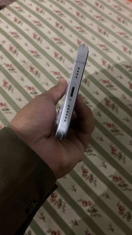 Iphone 14 plus only kit 100 health 10/10 wtsapp:0344/41350/72 7