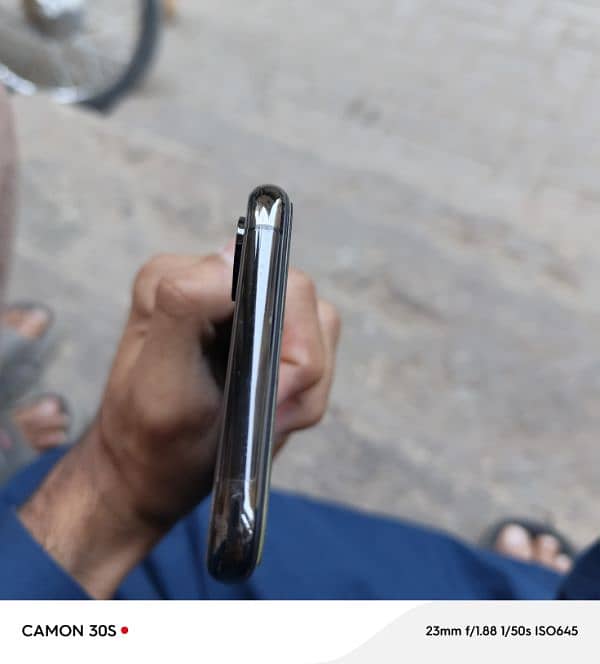 IPhone xs For Sell 10 by 10 condition 4