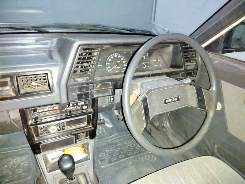 Nissan Sunny 1987 8