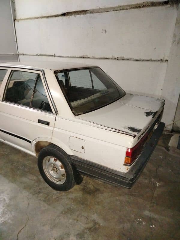 Nissan Sunny 1987 12