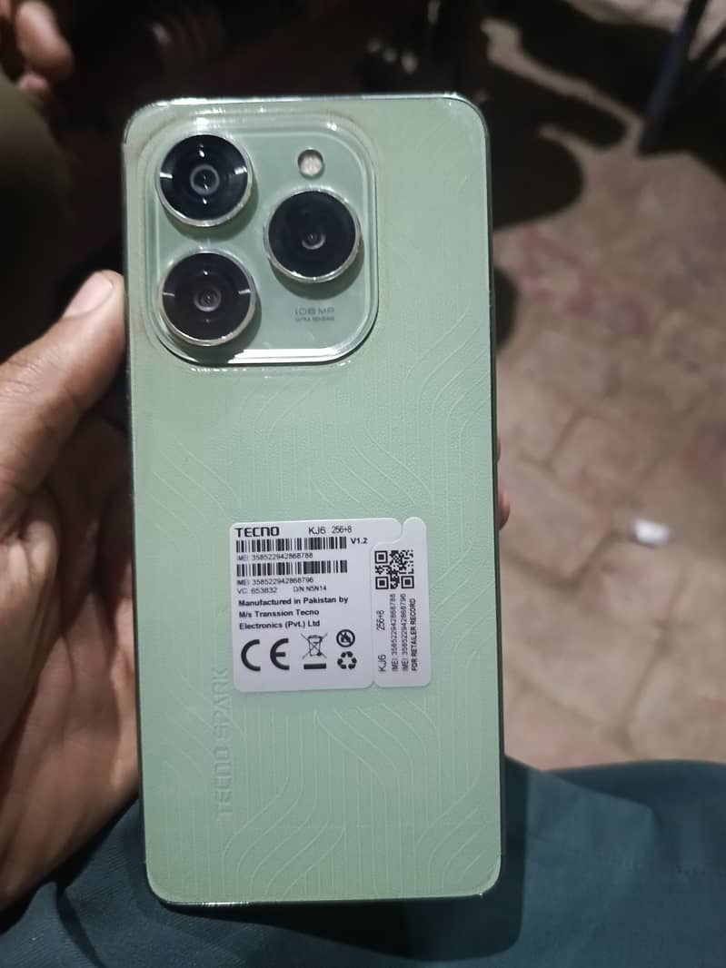 Tecno spark 20 pro 0